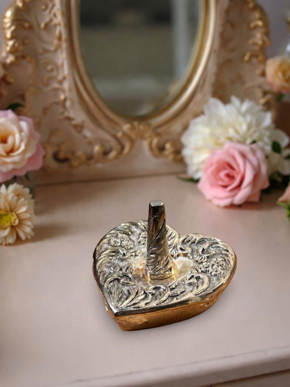 Godinger Victorian Bouquets Silver-Plated Heart-Shaped Ring Holder With Flora - Picture 4 of 7